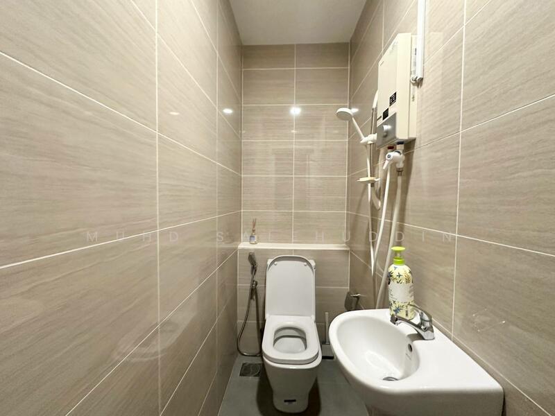 Service Residence for Sale at Setia SKY Residences - Muhd Salehuddin - Bathroom - PropertyGuru.com.my