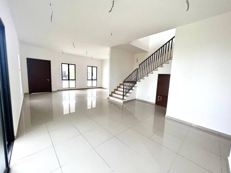 2-storey Terraced House for Sale in Setia Safiro (Cyberjaya) - Adib Ahmad - Living Room - PropertyGuru.com.my