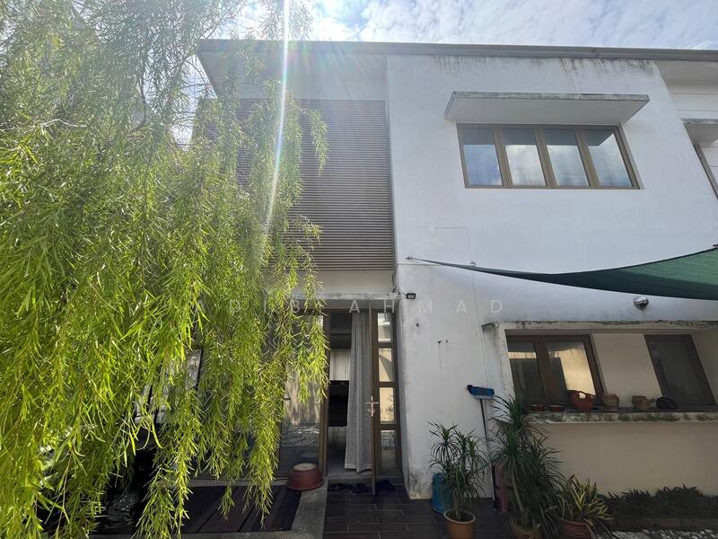 Rumah Banglo untuk Dijual di Bandar Seri Putra (Bangi) - Adib Ahmad - Exterior - PropertyGuru.com.my