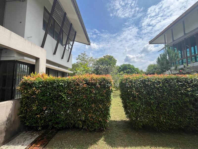 Rumah Banglo untuk Dijual di Bandar Seri Putra (Bangi) - Adib Ahmad - Exterior - PropertyGuru.com.my
