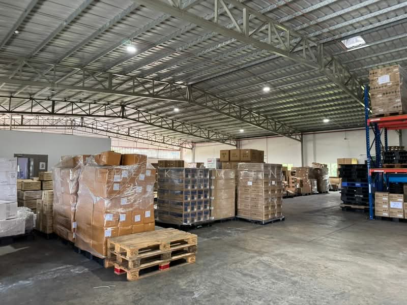 Warehouse for Rent in Pengkalan Tudm Subang (Shah Alam) - Ruby Eng - Interior - PropertyGuru.com.my