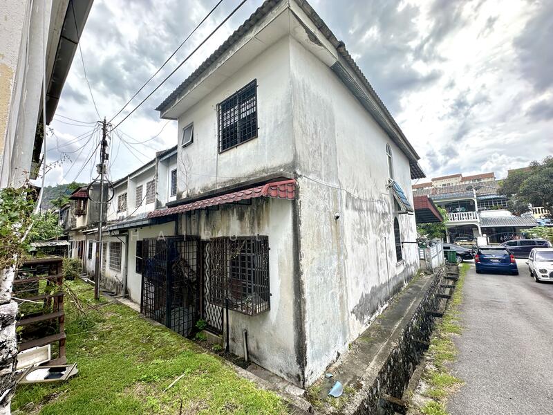 Taman Sri Gombak Fasa 10 untuk Untuk Dijual - RM 490,000, Apr 2026 - Exterior - PropertyGuru.com.my