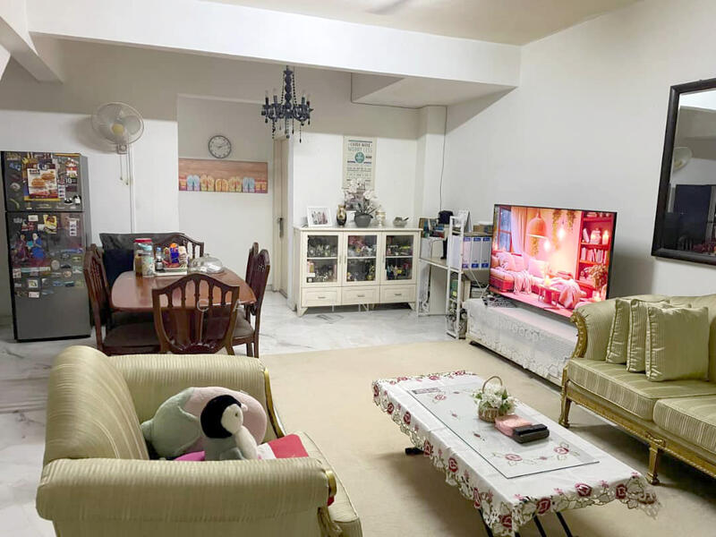 Rumah Teres 2 Tingkat untuk Dijual di Taman Ramal Ros (Bangi) - Calvin Kok - Living Room - PropertyGuru.com.my