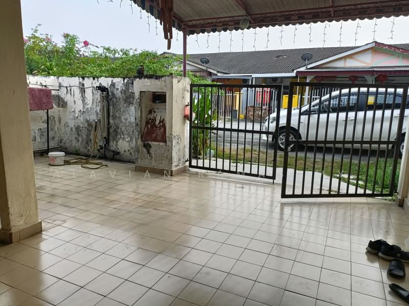 1-storey Terraced House for Sale in Bandar Bukit Tinggi (Klang) - Alavian Ramasamy - Exterior - PropertyGuru.com.my