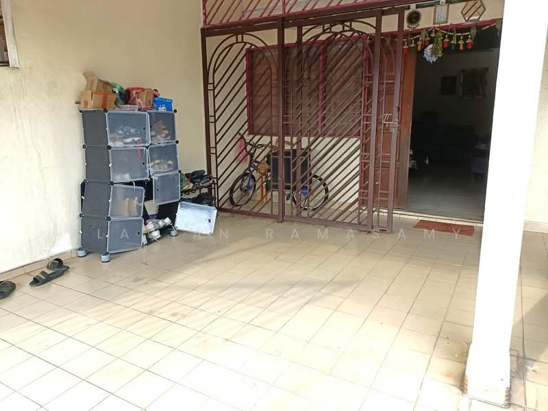 1-storey Terraced House for Sale in Bandar Bukit Tinggi (Klang) - Alavian Ramasamy - Exterior - PropertyGuru.com.my