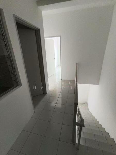 For Sale - Seri Kenari Townhouse Saujana Perdana