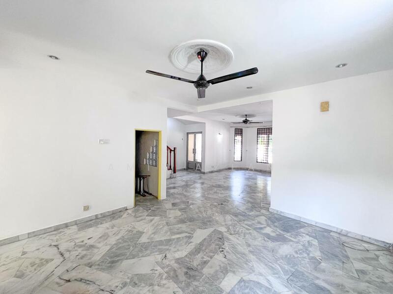 2-storey Terraced House for Sale in Alam Damai (Cheras) - Amin Azlan - Living Room - PropertyGuru.com.my