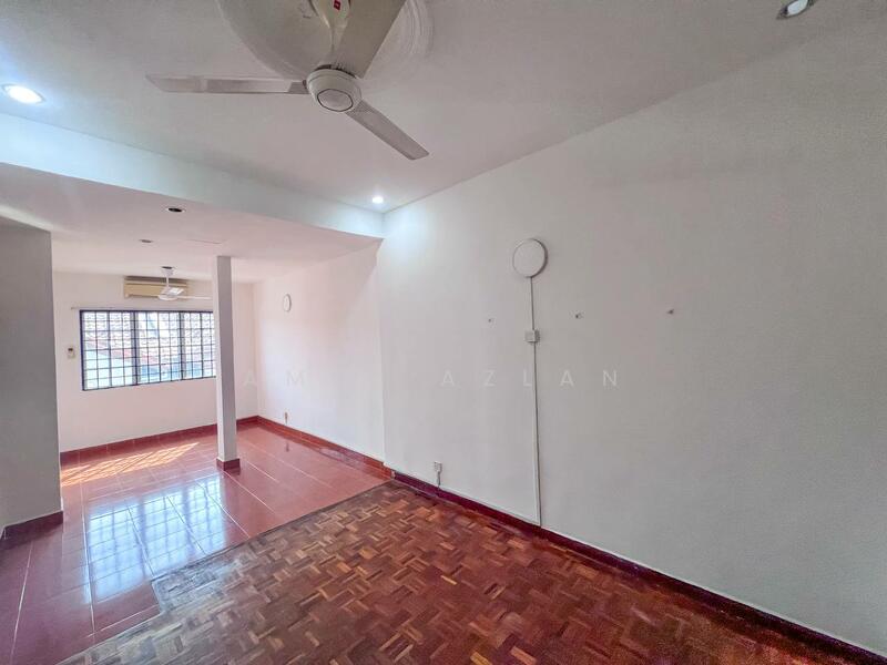 2-storey Terraced House for Sale in Alam Damai (Cheras) - Amin Azlan - Living Room - PropertyGuru.com.my