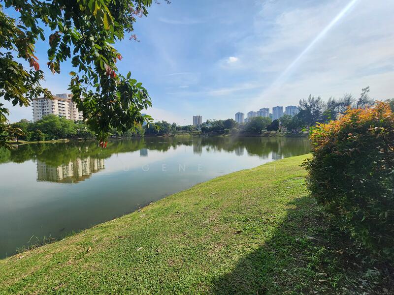 Exterior- Lake Side 