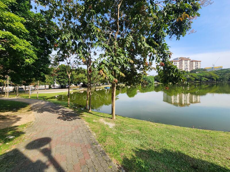 Exterior- Lake Side 