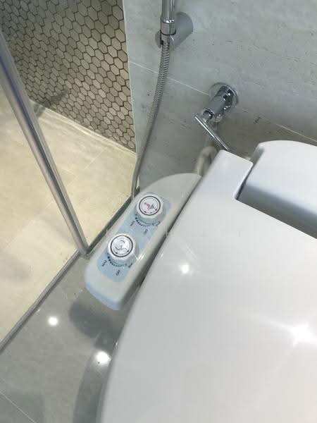 Service Residence for Sale at Star Residences Three - Jannah Ali - Bathroom - PropertyGuru.com.my
