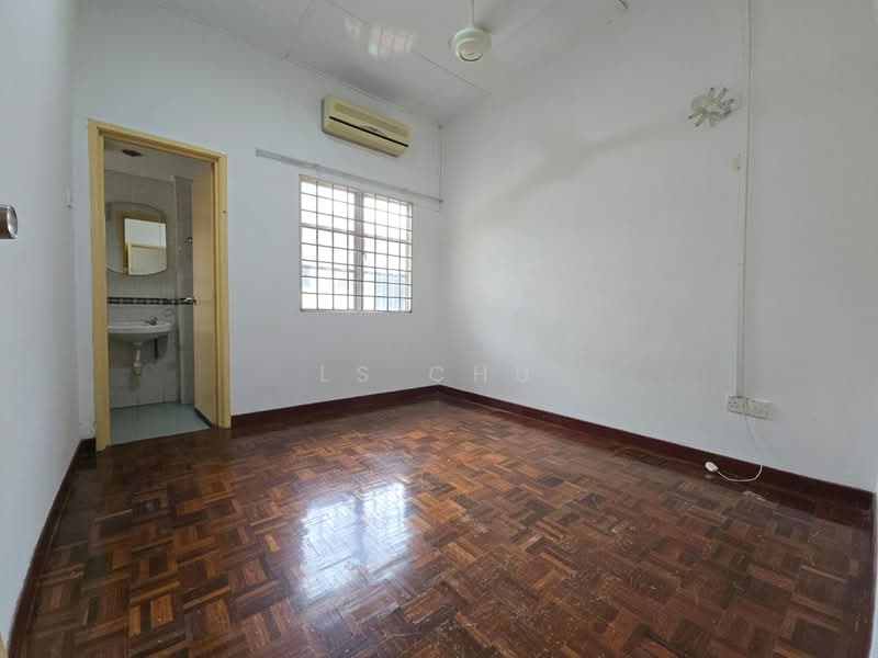 Rumah Teres 2 Tingkat untuk Dijual di Kota Kemuning (Shah Alam) - LS Chu - Bathroom - PropertyGuru.com.my