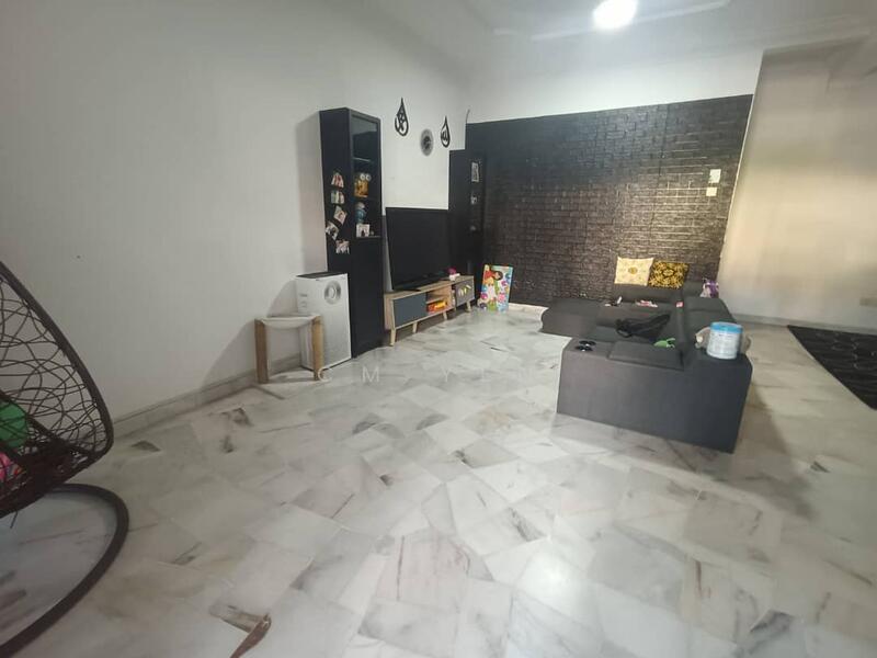 2-storey Terraced House for Sale in Masai (Johor) - CM Yen - Living Room - PropertyGuru.com.my