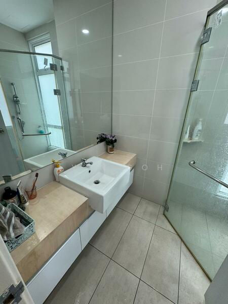 Condominium for Sale at Ferringhi Residence - Lynn Goh - Bathroom - PropertyGuru.com.my
