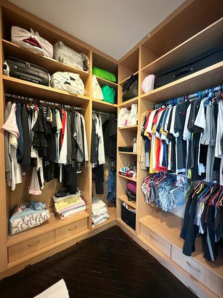 Closet