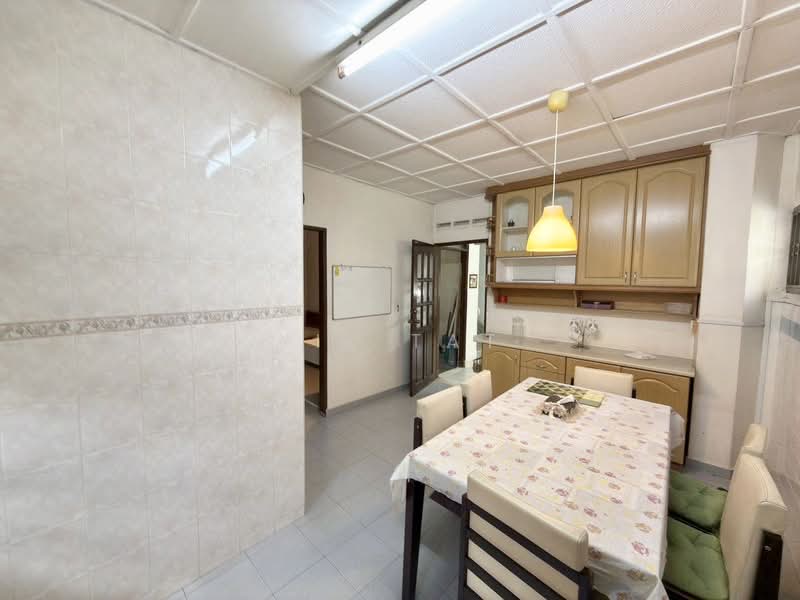 Rumah Berkembar untuk Dijual di Taman Sentosa (Johor Bahru) - Yik Tat - Kitchen - PropertyGuru.com.my