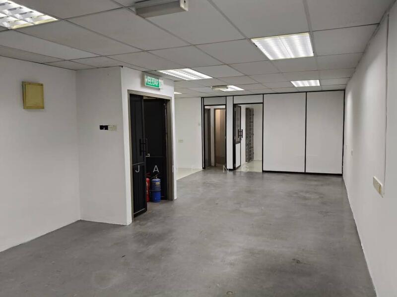 1sr Floor 