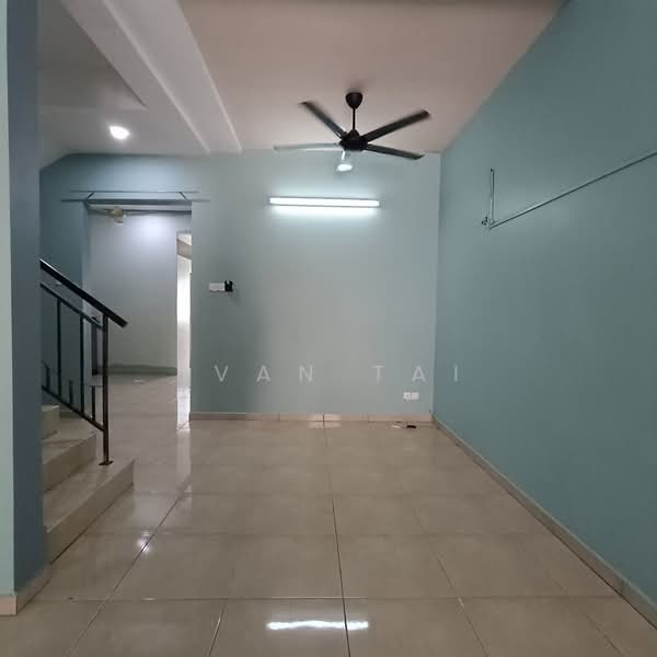 2-storey Terraced House for Sale in Bandar Seri Botani (Simpang Pulai) - Ivan Tai - Living Room - PropertyGuru.com.my