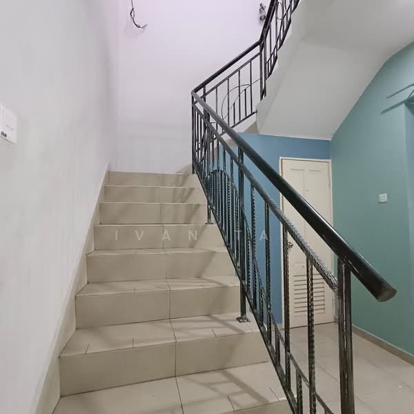 2-storey Terraced House for Sale in Bandar Seri Botani (Simpang Pulai) - Ivan Tai - Corridor - PropertyGuru.com.my