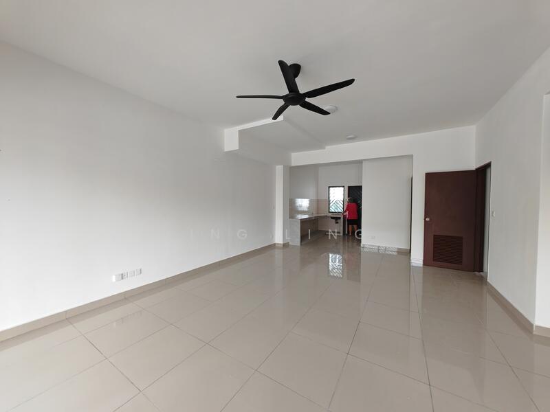 2-storey Terraced House for Rent in Semenyih (Selangor) - Ling Ling - Living Room - PropertyGuru.com.my