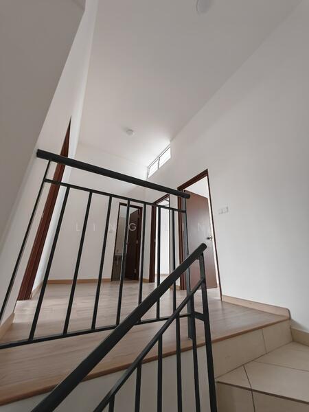 2-storey Terraced House for Rent in Semenyih (Selangor) - Ling Ling - Corridor - PropertyGuru.com.my