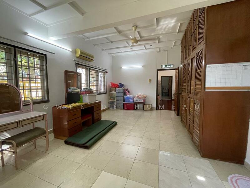 1st floor: bedroom 4