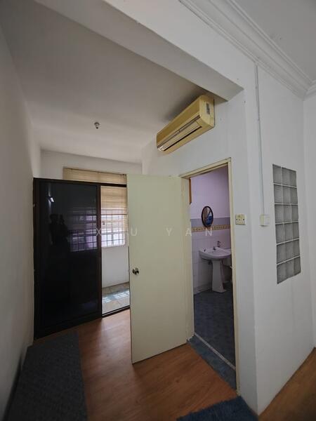 Corridor