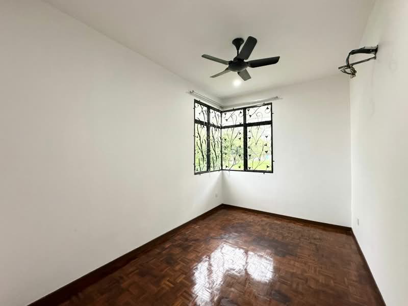 Terraced House for Sale in Rawang (Selangor) - Kelvin . - Bedroom - PropertyGuru.com.my