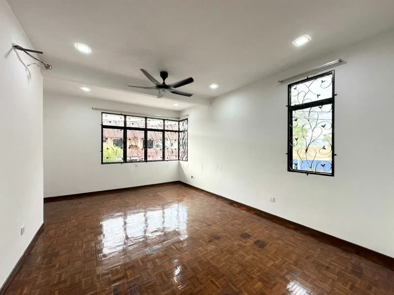 Terraced House for Sale in Rawang (Selangor) - Kelvin . - Living Room - PropertyGuru.com.my