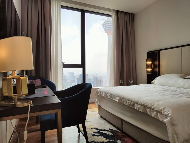 2-Bedroom Suite (Master Bedroom)