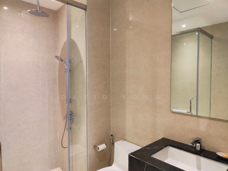 studio - ensuite bath