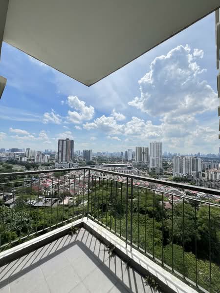 Kondominium untuk Disewa di Sky Vista Residency - SCARLET LIM - Balcony - PropertyGuru.com.my