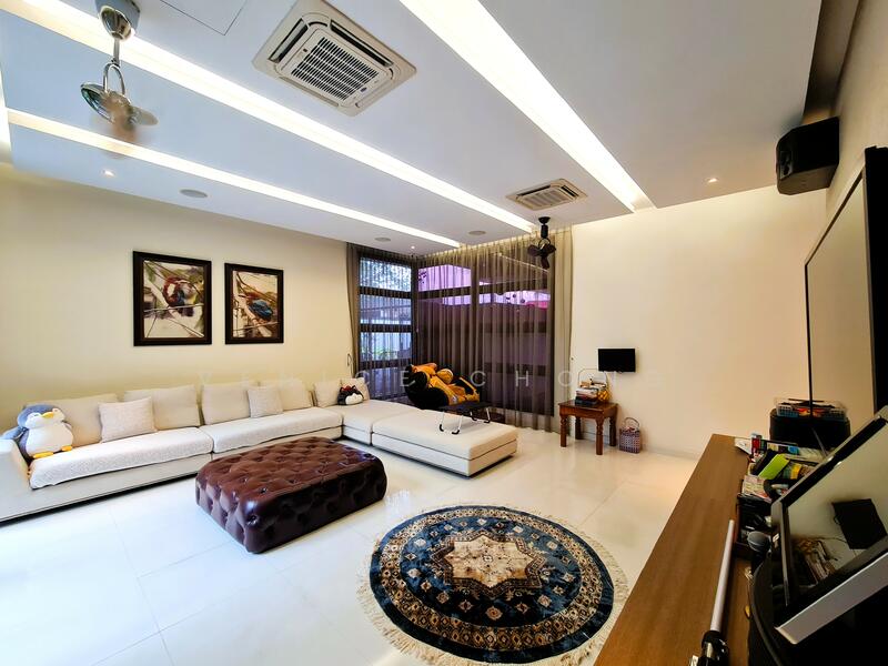 Bungalow for Sale in Mines Resort City (Seri Kembangan) - Venice Chong - Living Room - PropertyGuru.com.my