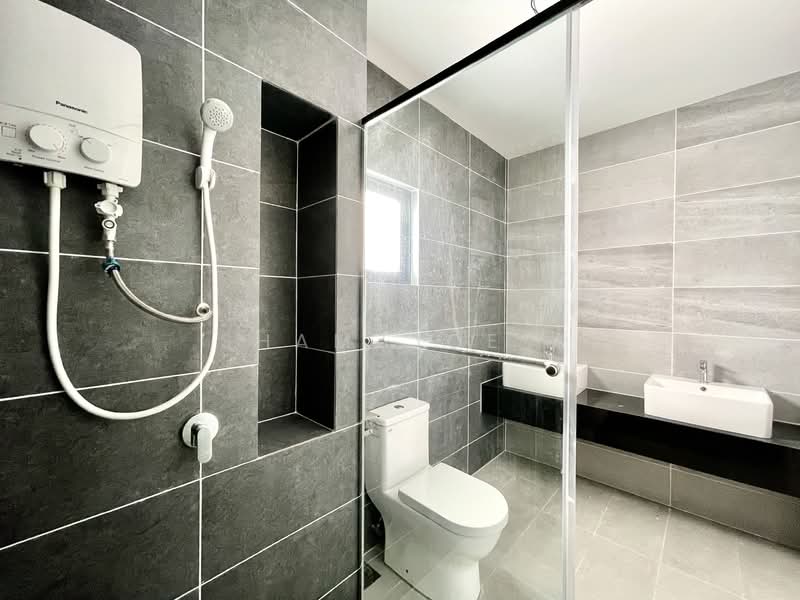 Rumah Teres 2 Tingkat untuk Dijual di Cyberjaya (Selangor) - Shamzjoe . - Bathroom - PropertyGuru.com.my