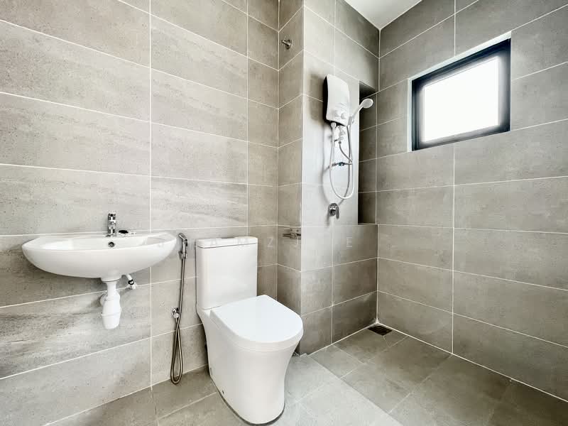 Rumah Teres 2 Tingkat untuk Dijual di Cyberjaya (Selangor) - Shamzjoe . - Bathroom - PropertyGuru.com.my