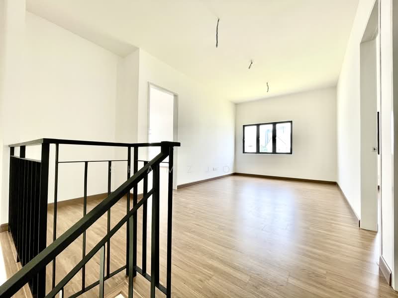 Rumah Teres 2 Tingkat untuk Dijual di Cyberjaya (Selangor) - Shamzjoe . - Living Room - PropertyGuru.com.my