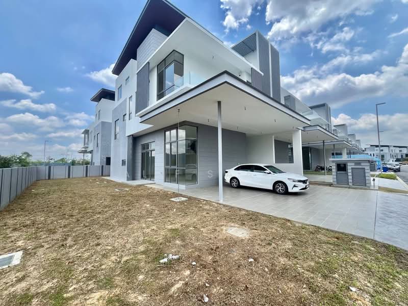 Broadleaf Residences untuk Untuk Dijual - RM 2,450,000, Mac 2026 - PropertyGuru.com.my