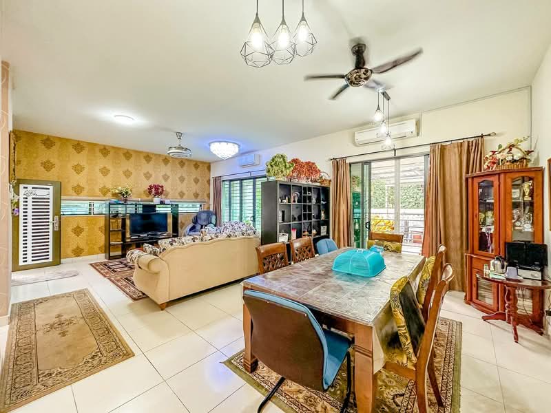Ivy Terrace, Denai Alam untuk Untuk Dijual - RM 1,080,000, Mac 2026 - Living Room - PropertyGuru.com.my