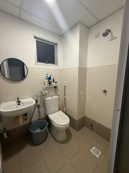 For Rent - Axis Crown