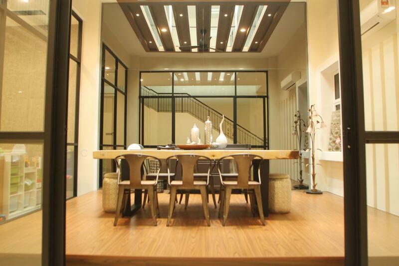 Rumah Teres untuk Dijual di Temasya Glenmarie (Glenmarie) - Chester Cheng - Dining Room - PropertyGuru.com.my