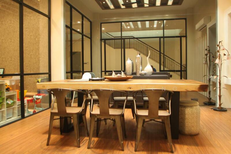 Rumah Teres untuk Dijual di Temasya Glenmarie (Glenmarie) - Chester Cheng - Dining Room - PropertyGuru.com.my