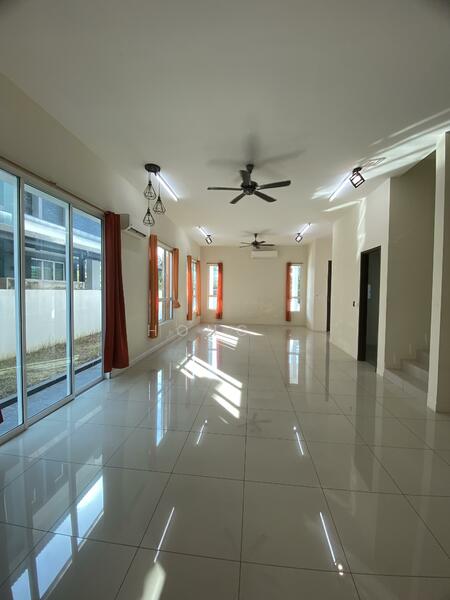 Semi-Detached House for Sale in Hijauan Valdor (Sungai Jawi) - Hong . - Living Room - PropertyGuru.com.my