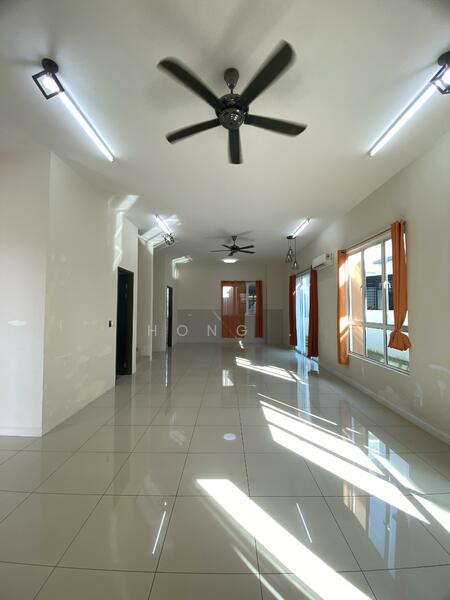 Semi-Detached House for Sale in Hijauan Valdor (Sungai Jawi) - Hong . - Living Room - PropertyGuru.com.my