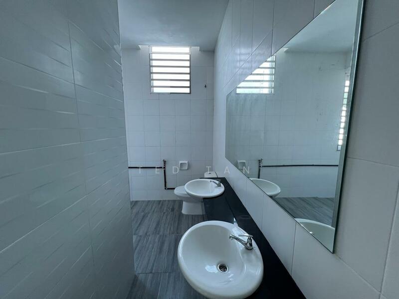 Semi-Detached House for Sale in Taman Alor Vista (Bayan Lepas) - Ted Tan - Bathroom - PropertyGuru.com.my