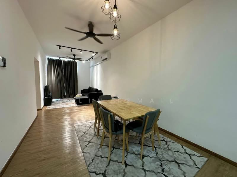 Kondominium untuk Dijual di Lakefront Homes - Azlin Ismail - Living Room - PropertyGuru.com.my