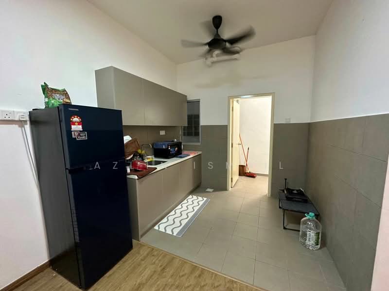 Kondominium untuk Dijual di Lakefront Homes - Azlin Ismail - Kitchen - PropertyGuru.com.my