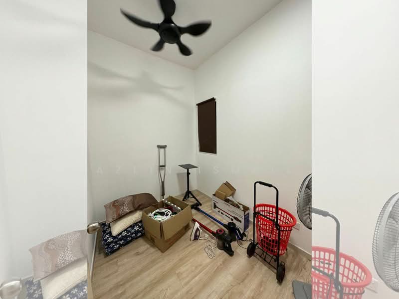 Kondominium untuk Dijual di Lakefront Homes - Azlin Ismail - Bedroom - PropertyGuru.com.my