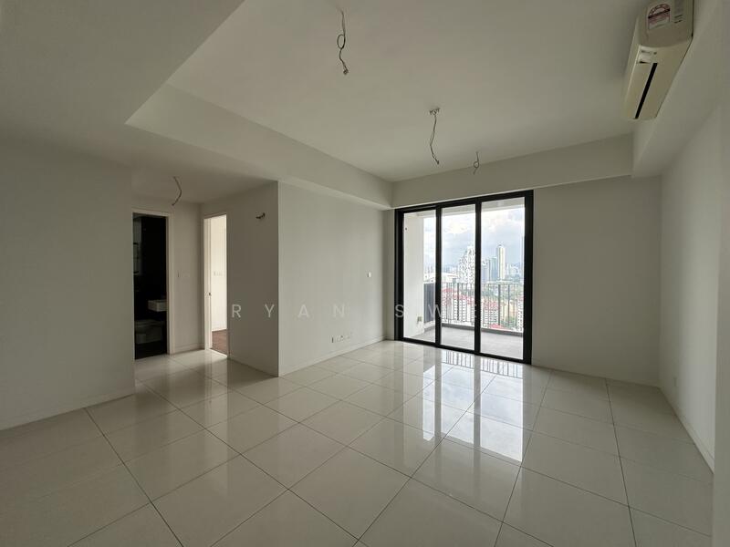 Kondominium untuk Dijual di Verdana @ North Kiara - Ryan Swe - Living Room - PropertyGuru.com.my