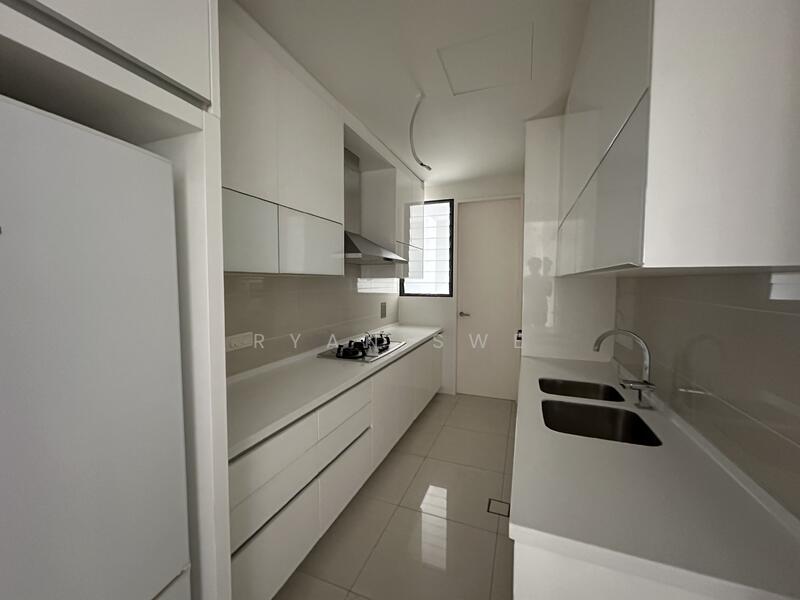 Kondominium untuk Dijual di Verdana @ North Kiara - Ryan Swe - Kitchen - PropertyGuru.com.my
