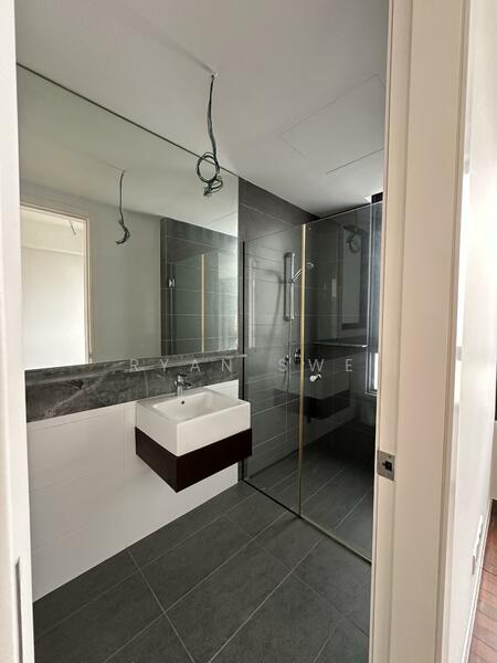 Kondominium untuk Dijual di Verdana @ North Kiara - Ryan Swe - Bathroom - PropertyGuru.com.my